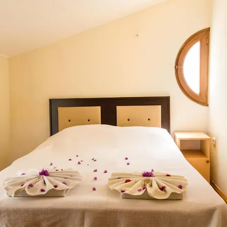Lovely Flat With Shared Pool And Balcony In *